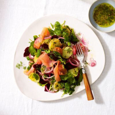 skandi-style-smoked-salmon-and-beetroot-salad